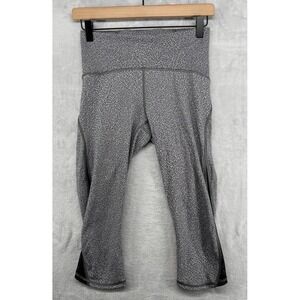 Lululemon Train Times‎ Crop 17" Fractal Alpine White Black Size 6 W6AHYS